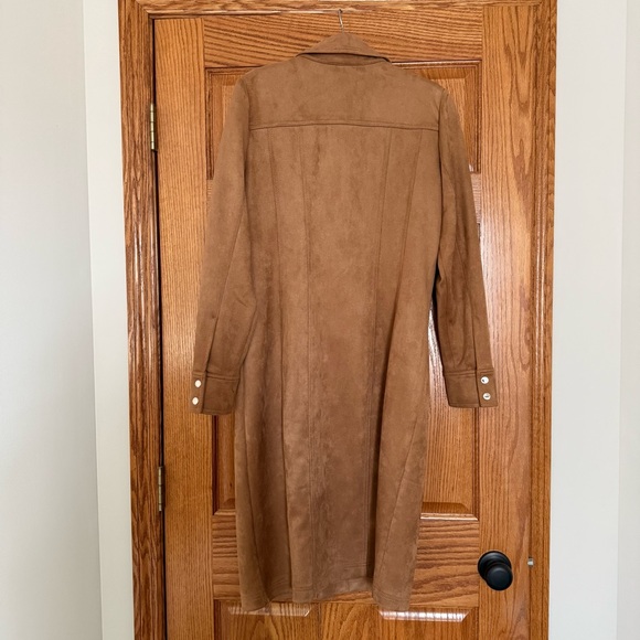 NEW White House Black Market Faux Suede Shirt Dress in Warm Tan - Picture 5 of 14
